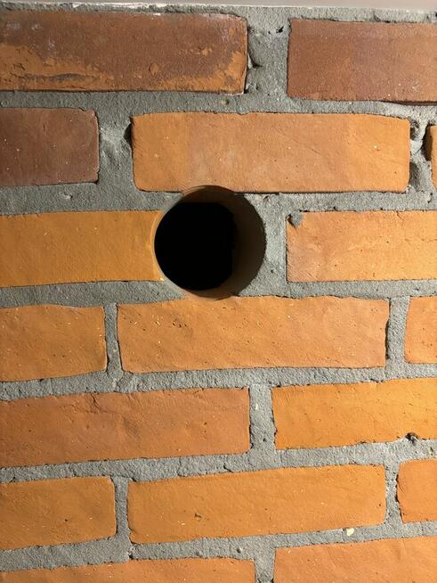 PRZEWIERTY W BETONIE