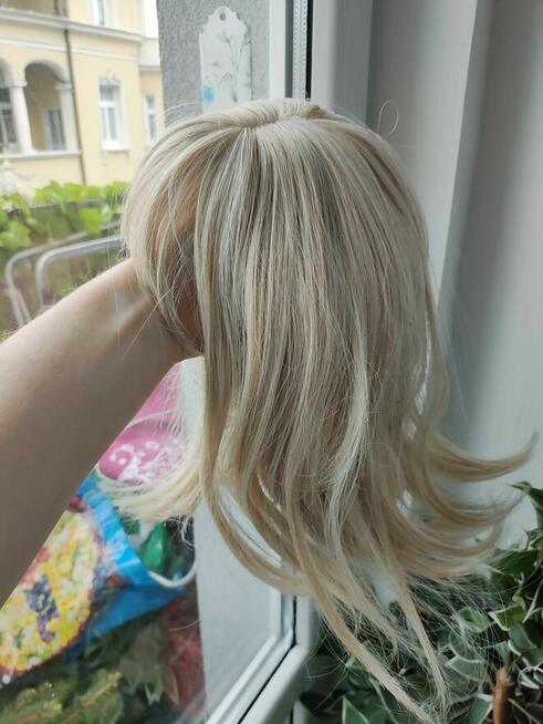 Peruka dla Kobiet Damska długie krótkie włosy blond grzywką