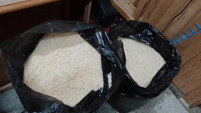 Trociny 120L suche bez pyłu z drewna po suszarni trocina wor