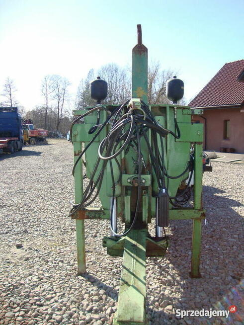 przyczepa hakowiec WAF do ciągnika