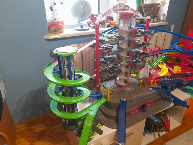 Garaż 7-piętrowy z 2 windami Super City Garage Majorette