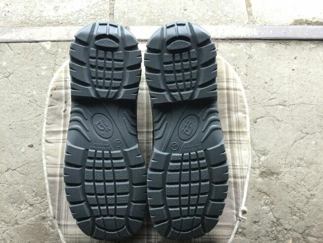 Sprzedam buty robocze nr 44