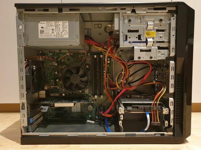 Dell Vostro 460 i5 4x3,1/8/500 + 240GB SSD + MS Office 2010