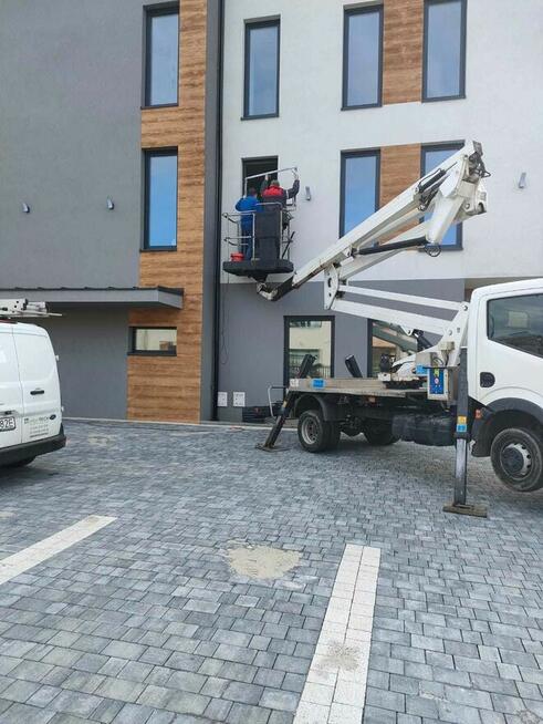 Wynajem zwyżek, podnośniki koszowe z operatorem