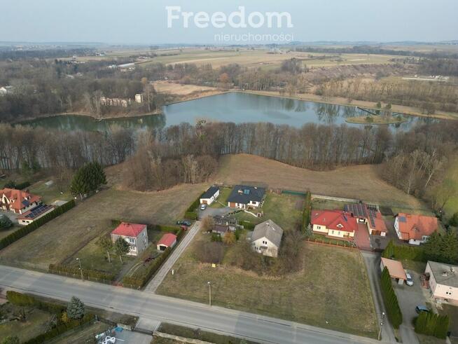 Atrakcyjna nieruchomość w sąsiedztwie zalewu
