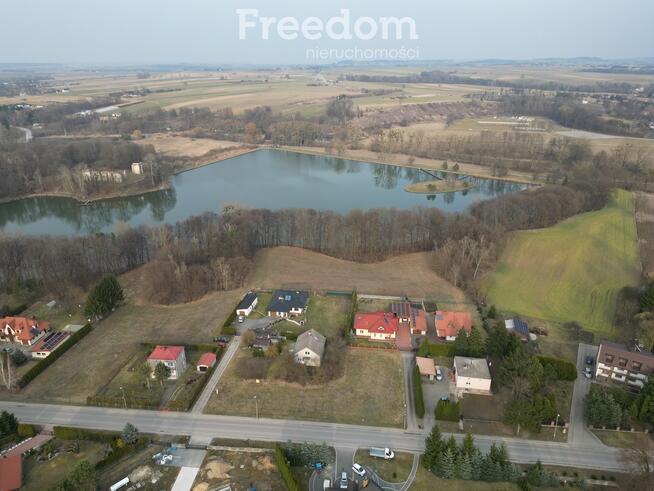 Atrakcyjna nieruchomość w sąsiedztwie zalewu