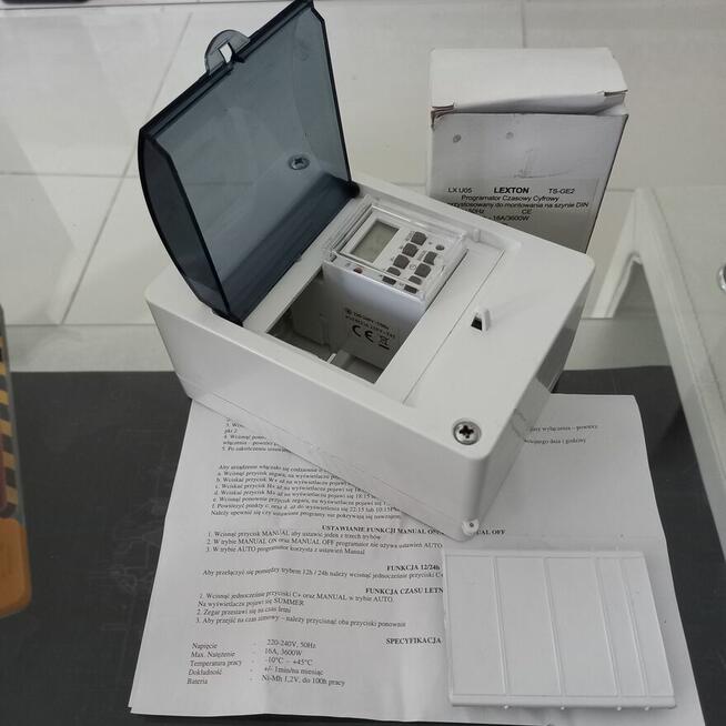 Programator LEXTON w obudowie , zaślepki 8programów