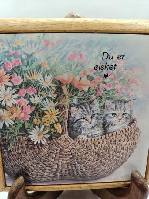 Płytka ceramiczna England w stylu vintage koty w koszyku