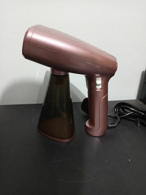 Parownica do ubrań 1500 W