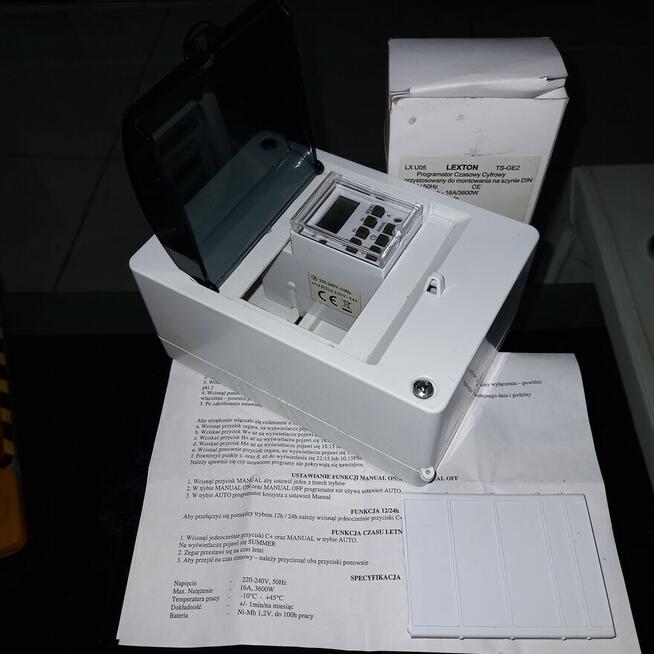 Programator LEXTON w obudowie , zaślepki 8programów