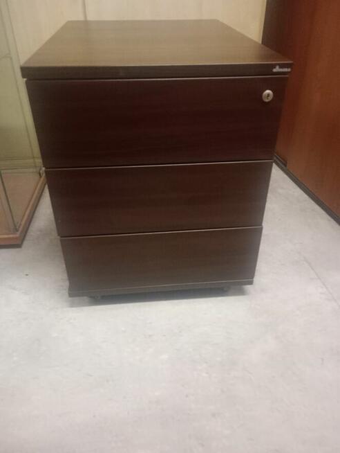 Kontenerek pod biurko przybornik brąz jezdny na kółkach