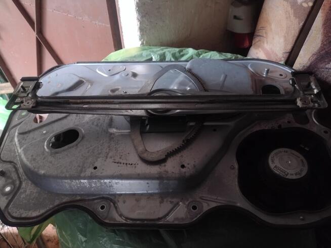 Części Ford Focus MK2 lift prawe szyby ,przednia, tylna