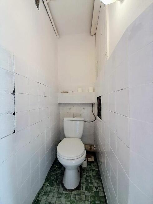 Oleśnica, 5-pokojowe mieszkanie z balkonem do remontu