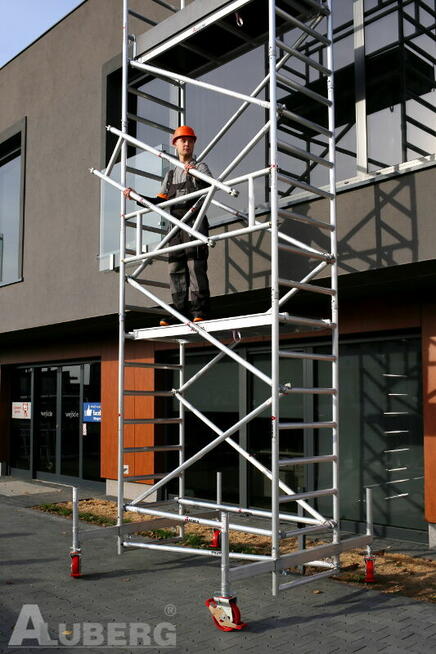 Rusztowanie przejezdne aluminiowe ALUBERG 770 - 700 z belką