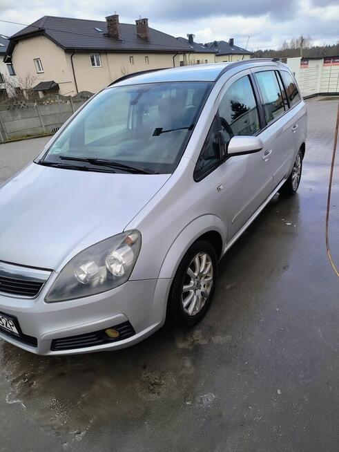 Opel Zafira B 1.8 benzyna