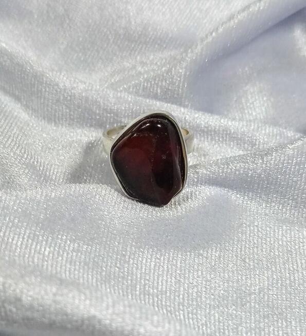 Pierścionek Srebrny z Bursztynem Roz.14/16,97mm