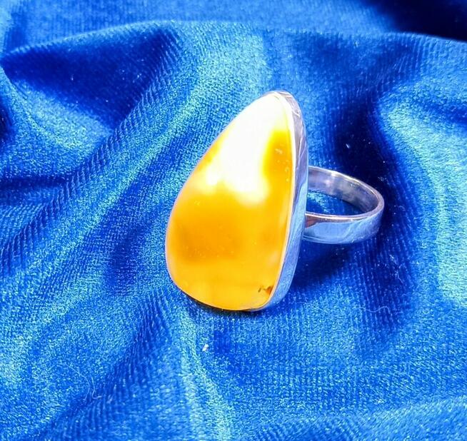 Pierścionek Srebrny z Bursztynem Roz.17/18,12mm