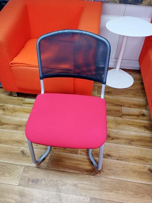 Krzesło konferencyjne czerwone krzesła fotele biurowe konfer