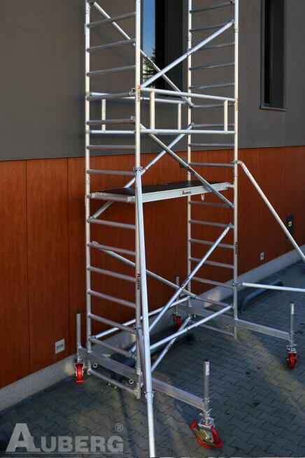 Rusztowanie przejezdne aluminiowe ALUBERG 1370 - 700 z belką