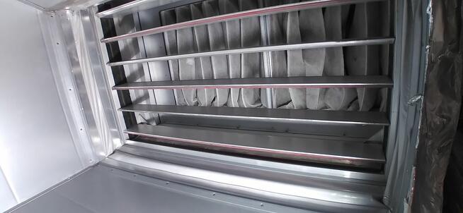 Szczupły energiczny mężczyzna potrzebny do pracy fizycznej