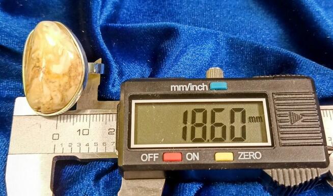 Pierścionek Srebrny z Bursztynem Roz.18/18,60mm