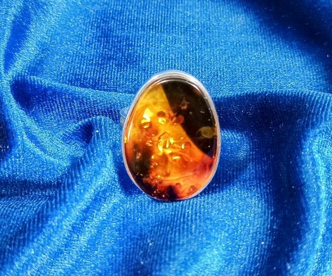 Pierścionek Srebrny z Bursztynem Roz.19/18,75mm