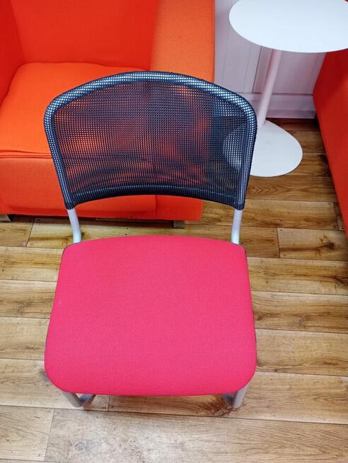 Krzesło konferencyjne czerwone krzesła fotele biurowe konfer