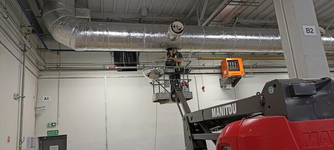 Szczupły energiczny mężczyzna potrzebny do pracy fizycznej