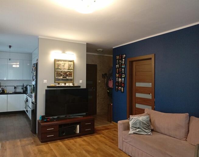 Sprzedam mieszkanie z dwoma miejscami postojowymi