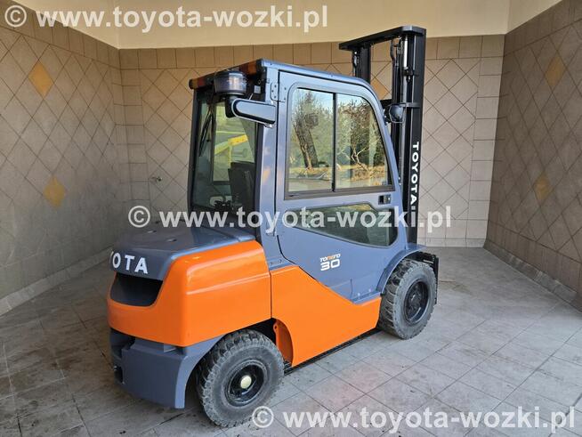 Wózek widłowy TOYOTA 8FDF30 , wolny skok, 8FD30 Linde