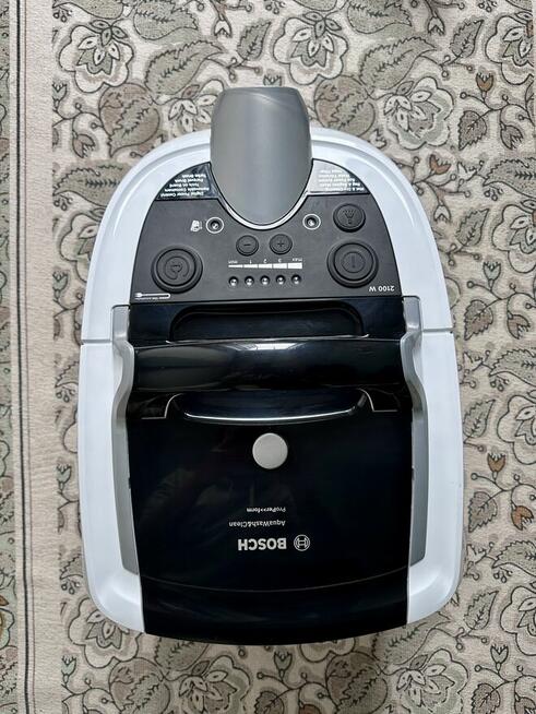 Odkurzacz Bosch Aqua Wash & Clean