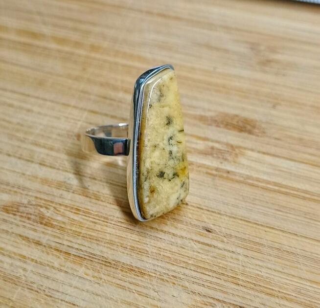 Pierścionek Srebrny z Bursztynem Roz.16/17,59mm