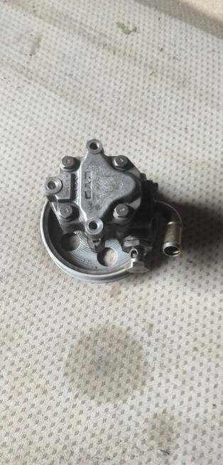 Pompa wspomagania Audi A4B6 2.0 benzyna