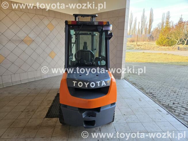 Wózek widłowy TOYOTA 8FDF30 , wolny skok, 8FD30 Linde