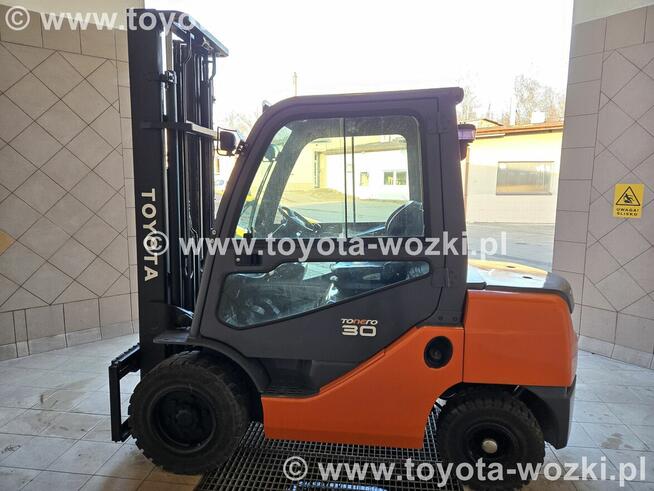 Wózek widłowy TOYOTA 8FDF30 , wolny skok, 8FD30 Linde