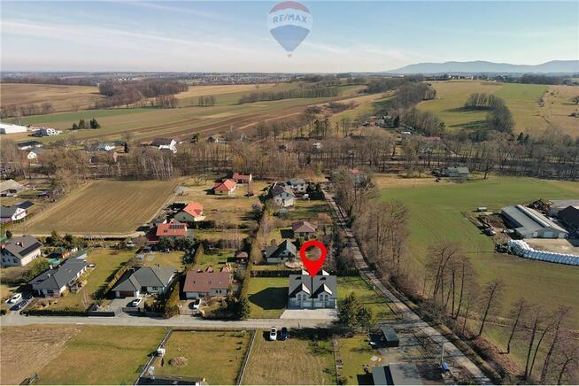 Nowy bliźniak 4 pokoje i salon Jasienica