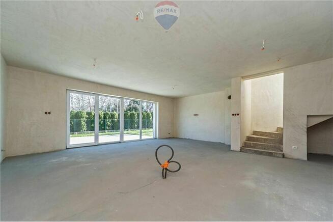 Nowy bliźniak 4 pokoje i salon Jasienica