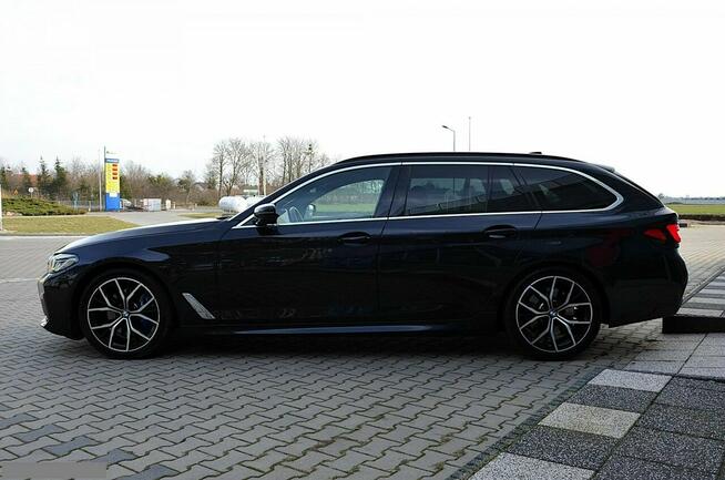 BMW M550i LIFT M-PAKIET XDRIVE Fvat23% Serwis ASO 1WŁ Harman\Kardon