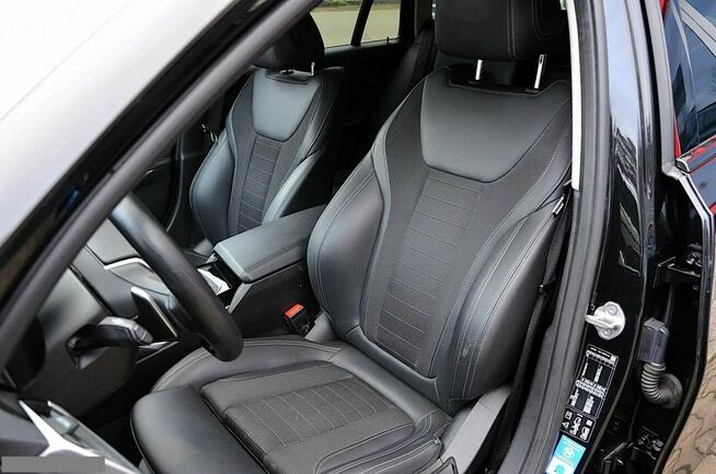 BMW Seria 3 330d XD Sport Line Panorama FullLED Sporty Ambient VAT 23%