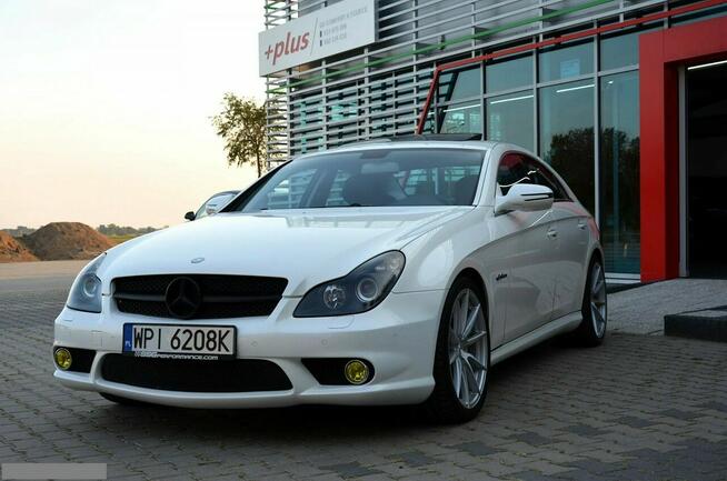 Mercedes CLS 63 AMG CLS 63AMG 6208cm3 514PS Japonia AMG LIFT