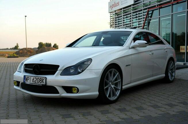 Mercedes CLS 63 AMG CLS 63AMG 6208cm3 514PS Japonia AMG LIFT