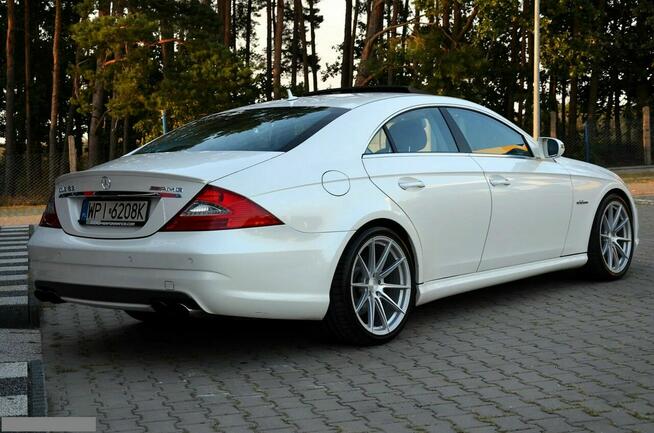 Mercedes CLS 63 AMG CLS 63AMG 6208cm3 514PS Japonia AMG LIFT