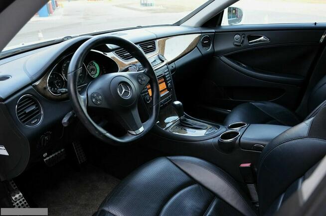 Mercedes CLS 63 AMG CLS 63AMG 6208cm3 514PS Japonia AMG LIFT