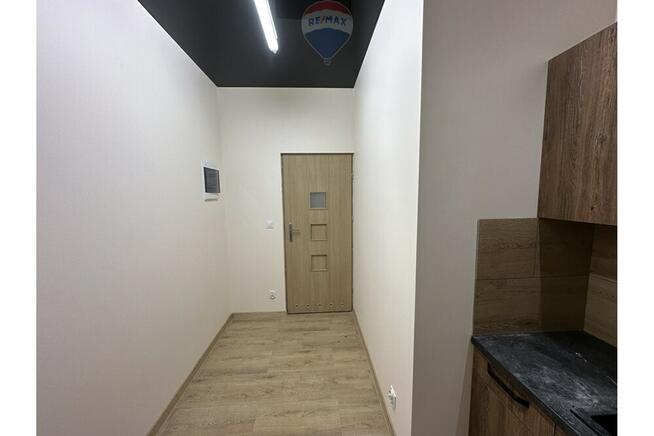 Lokal w Jaworzu przy ruchliwej trasie - widoczny