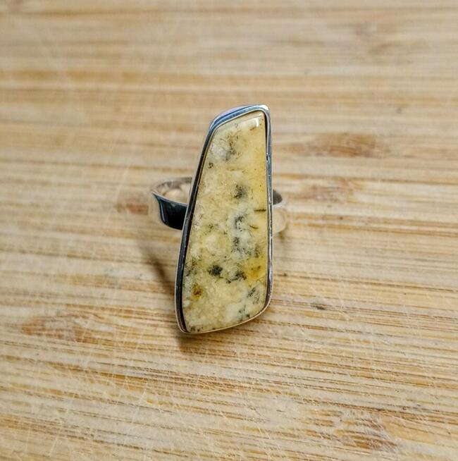 Pierścionek Srebrny z Bursztynem Roz.16/17,59mm