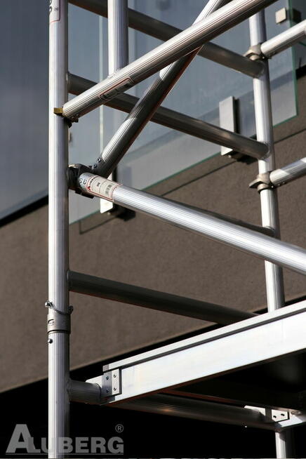 Rusztowanie przejezdne aluminiowe ALUBERG 770 - 700 z belką
