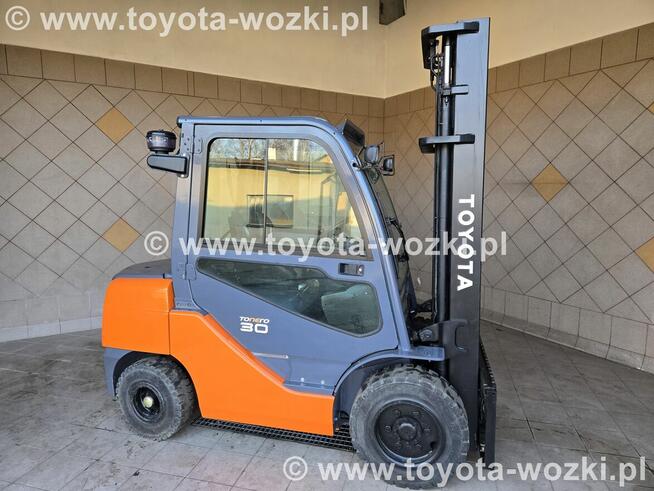 Wózek widłowy TOYOTA 8FDF30 , wolny skok, 8FD30 Linde