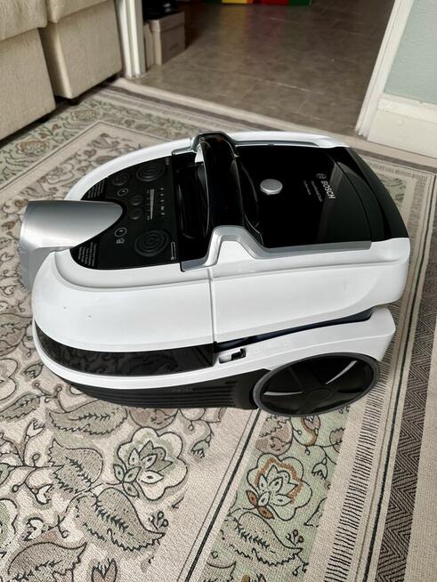 Odkurzacz Bosch Aqua Wash & Clean