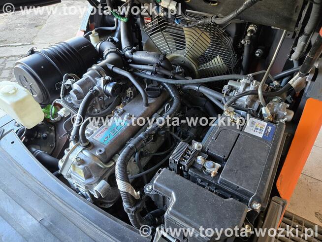 Wózek widłowy TOYOTA 8FGF18 wolny skok 8FG18 widlak Linde