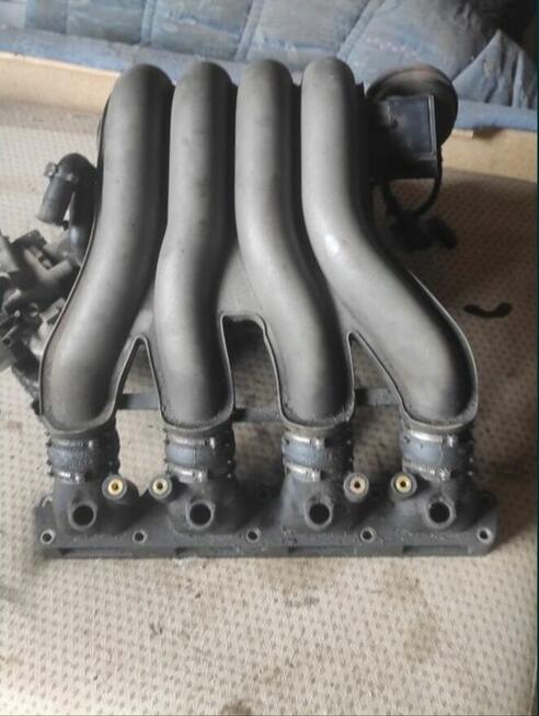 Sprzedam kolektor ssący audi a4b6 2.0 benzyna+ przepustnica